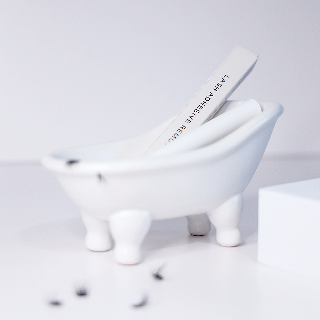Lash Adhesive Remover